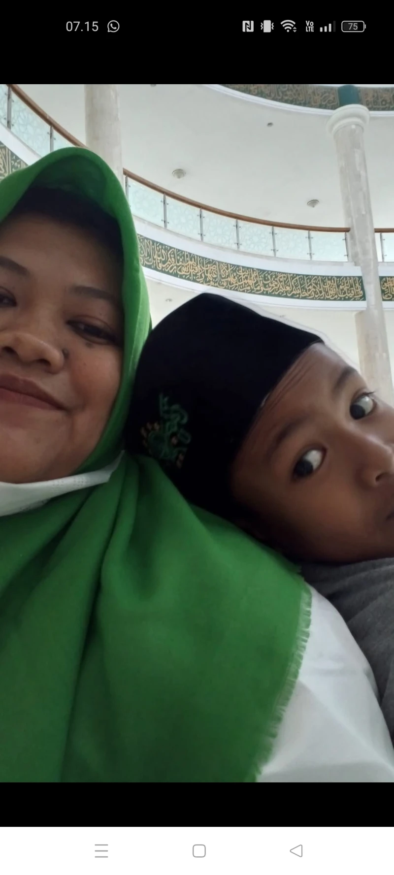 Bersama ibu